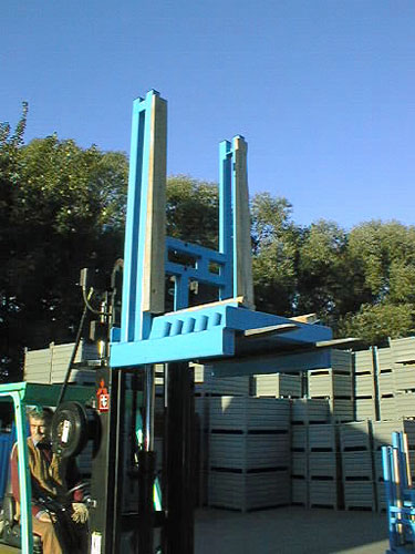 Coilgestell aus Stahl mit aufgelegtem Coil